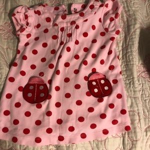 Lady bug shirt for a baby girl !